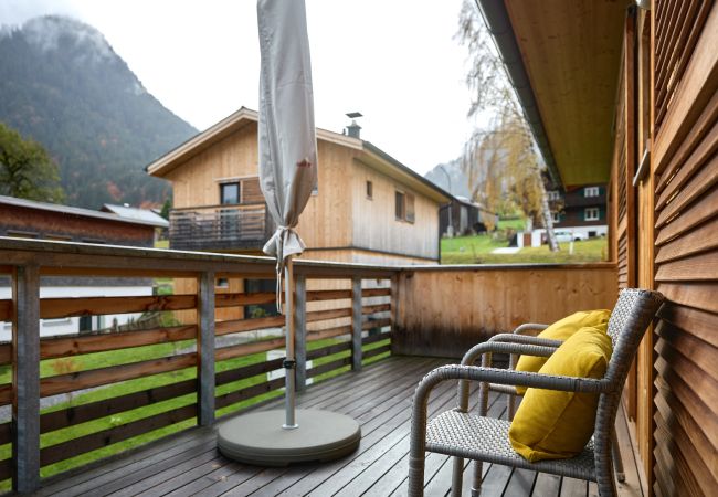 Balcony Montan Chalet-Apartment Balcony Montan Chalet-Apartment